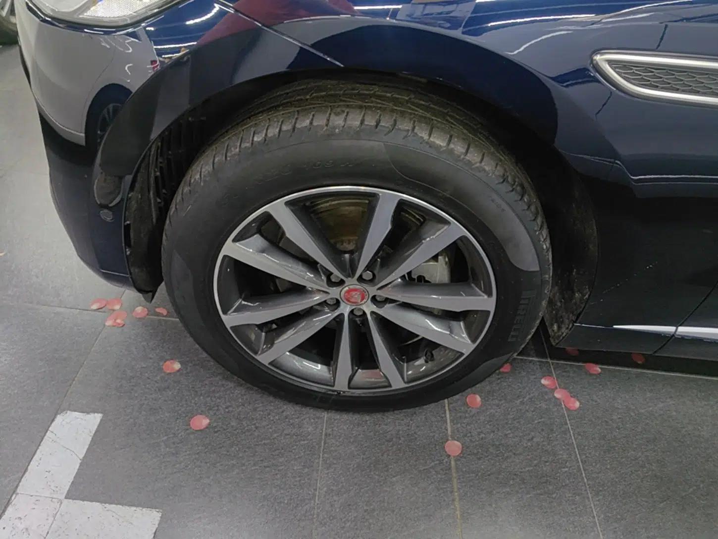 Jaguar F-PACE 2021 250 PS R-Dynamic S — миниатюра 15