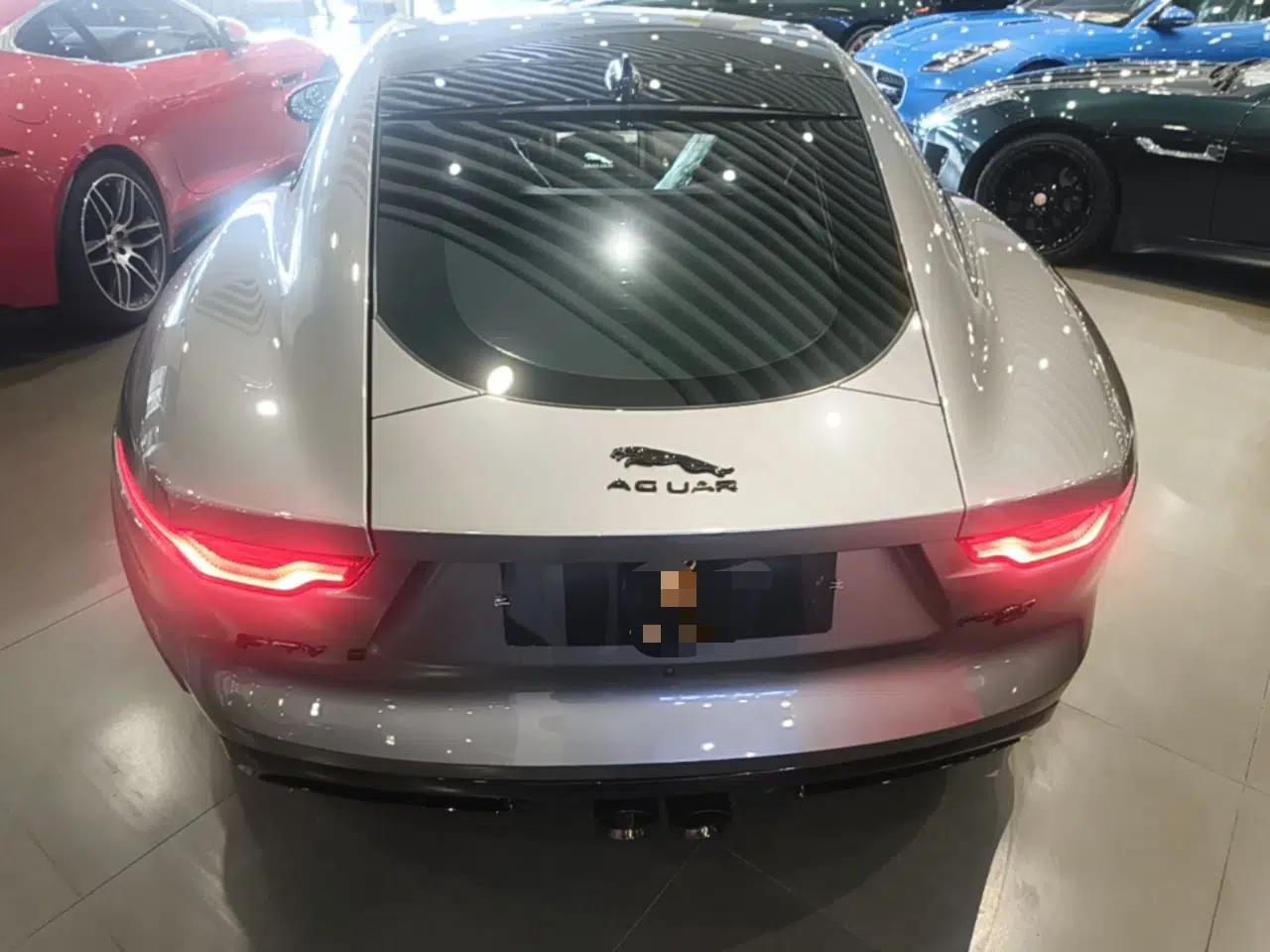 Jaguar F-TYPE 2021 P380 All-Wheel-Drive R-Dynamic Hardtop Version — миниатюра 5