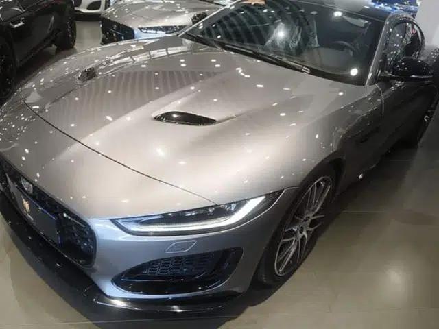 Jaguar F-TYPE 2021 P380 All-Wheel-Drive R-Dynamic Hardtop Version