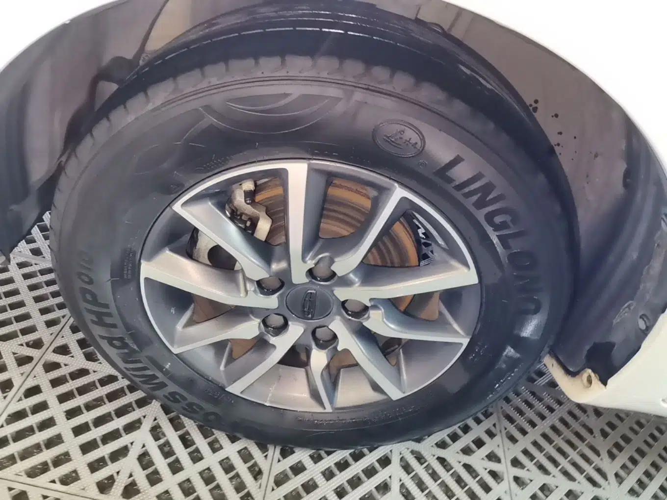 Geely Auto Emgrand 2019 Leading Edition 1.5L CVT Luxury Model China VI Standard — миниатюра 10