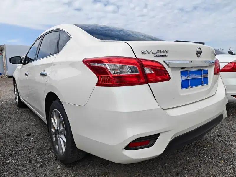 Nissan Sylphy 2021 Classic 1.6 XE CVT Comfort Edition — миниатюра 4