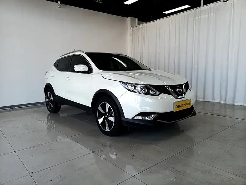 Nissan Qashqai 2016 2.0L CVT Luxury Edition — миниатюра 3