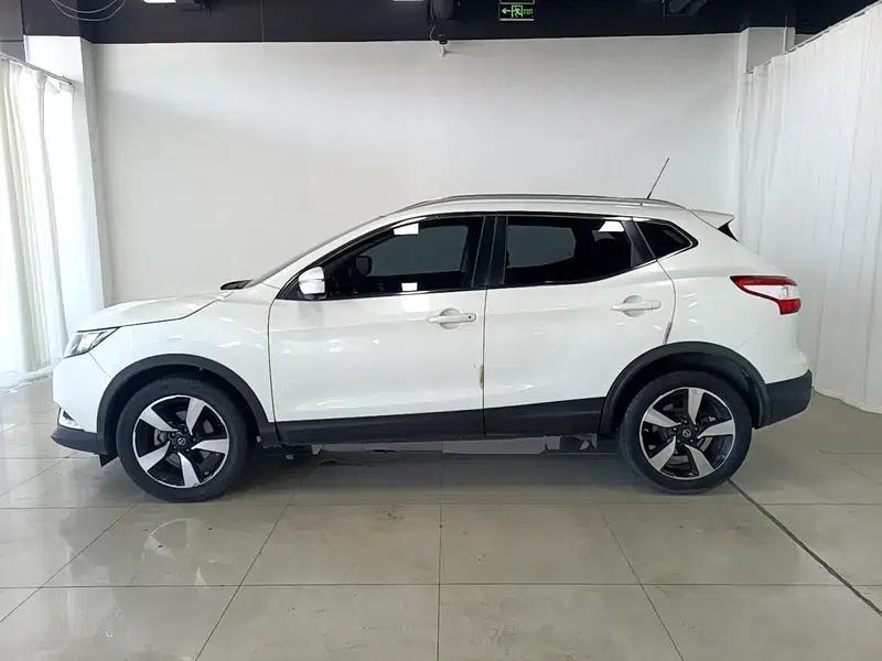 Nissan Qashqai 2016 2.0L CVT Luxury Edition — миниатюра 4