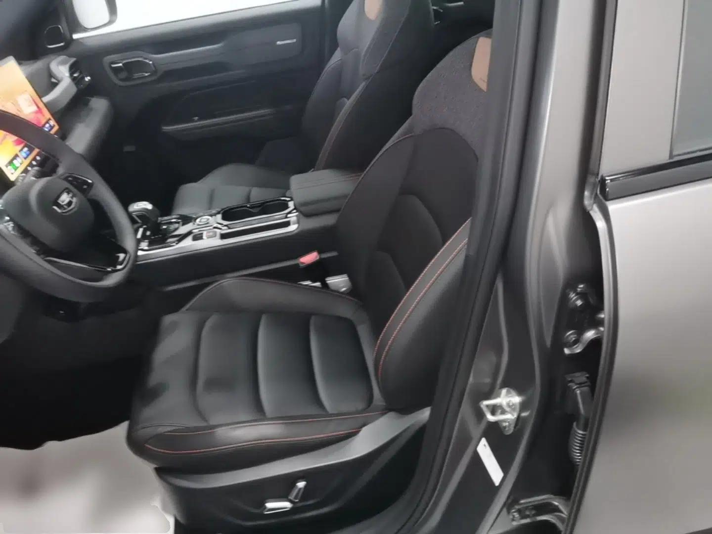 Geely Auto Cowboy 2025 1.5TD Trendy Play Edition — миниатюра 17