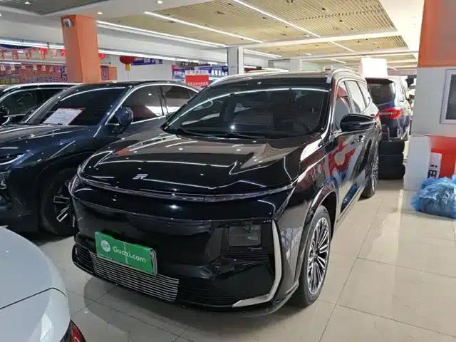 Jetour Mountain & Sea L9 2025 1.5TD 2DHT Luxury Edition 6-seater