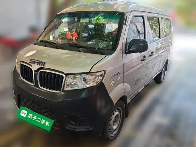 Jinbei Hiace X30 CNG 2023 1.5L Natural Gas Wealthy-Grade Passenger Van 5/6/7 Seats No Air Conditioning SWCC15M