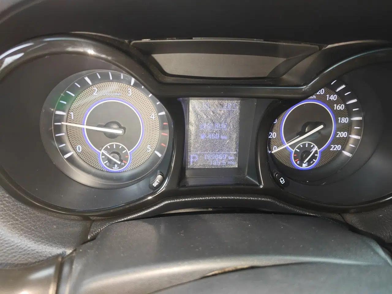 JMC Yusheng S350 2013 2.4T Automatic 2WD Diesel Ultra-Luxury 5-Seater — миниатюра 11