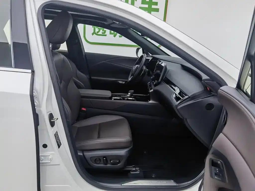 Lexus RX 2023 350h 2WD Comfort Edition — миниатюра 23