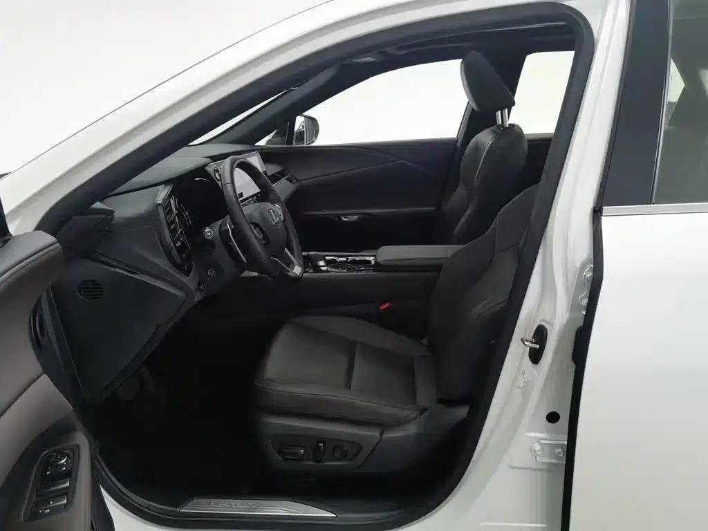 Lexus RX 2023 350h 2WD Comfort Edition — миниатюра 10