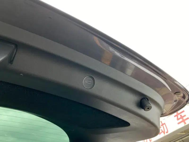 Model Y 2022 Facelift Rear-Wheel Drive Version — миниатюра 5