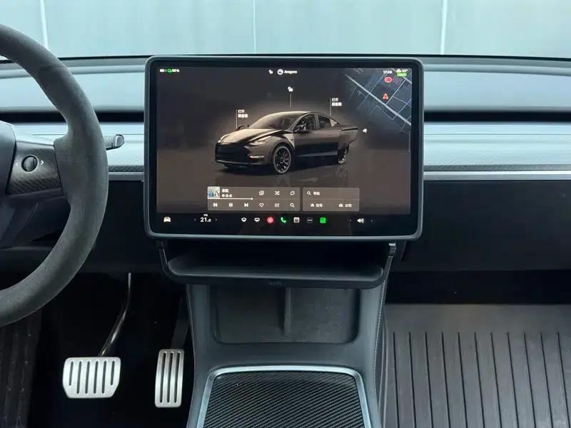 Model Y 2022 Performance All-Wheel Drive — миниатюра 11