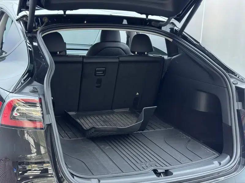 Model Y 2022 Performance All-Wheel Drive — миниатюра 23