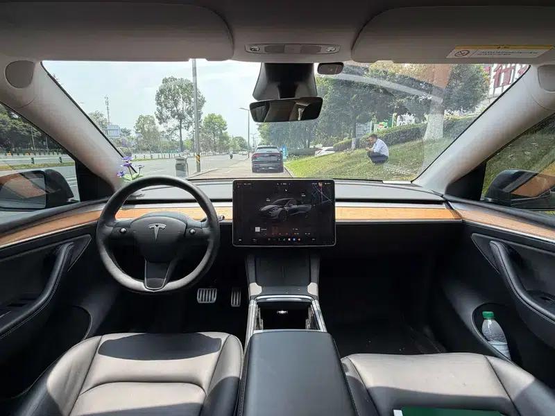 Model Y 2024 Rear-Wheel Drive — миниатюра 8
