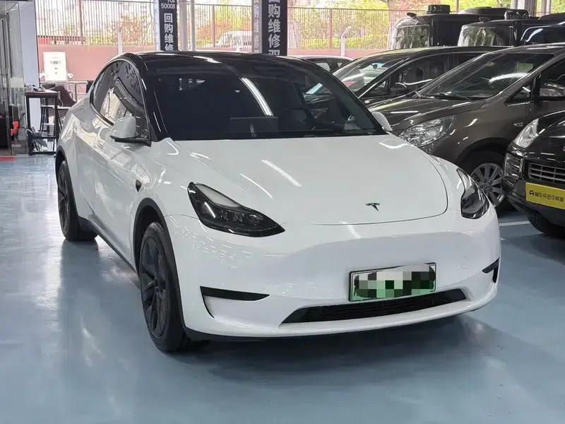 Model Y 2023 Rear-Wheel Drive — миниатюра 3