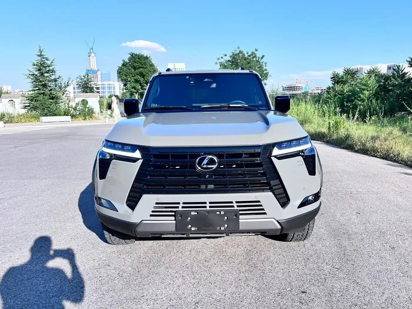 Lexus GX 2024 Overtrail Peak Edition — миниатюра 2