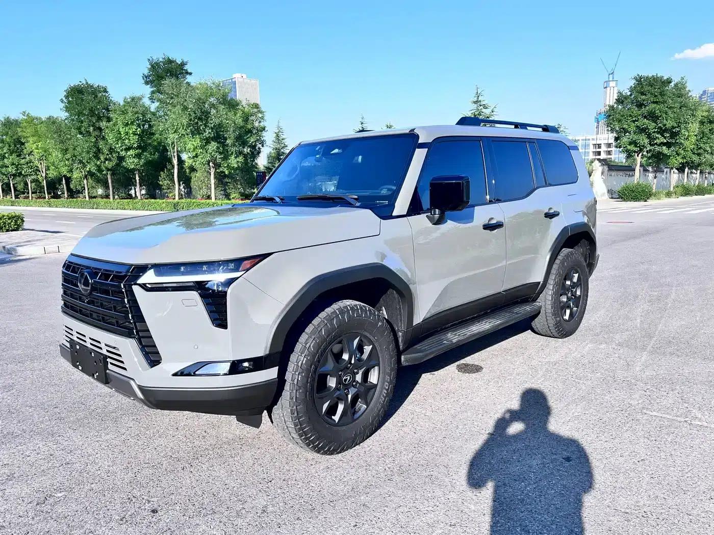 Lexus GX 2024 Overtrail Peak Edition — миниатюра 3