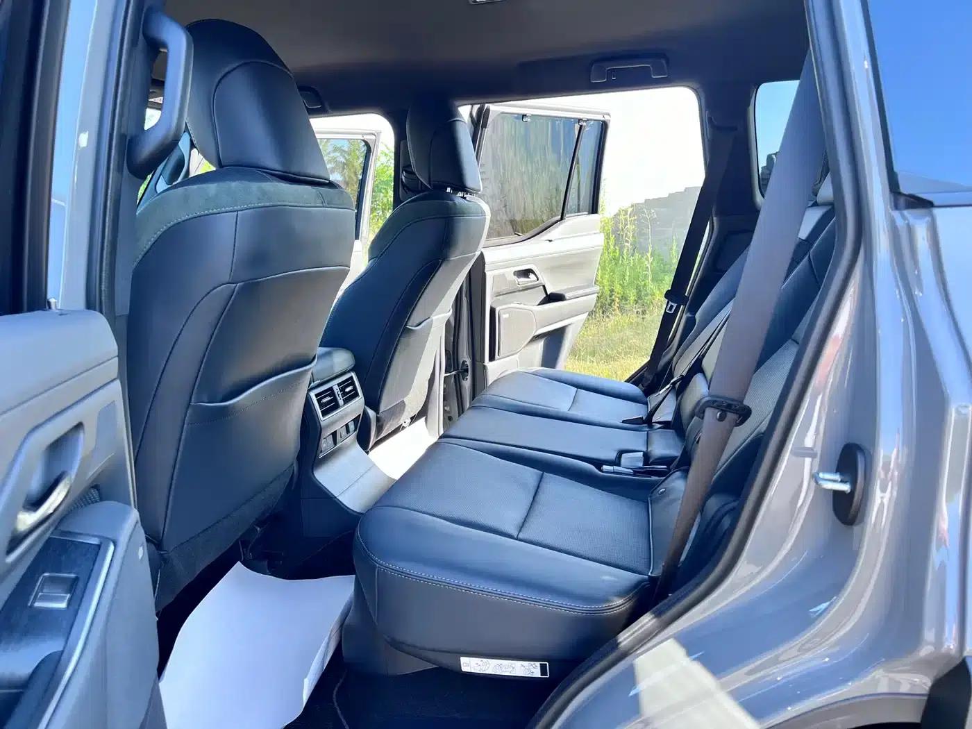 Lexus GX 2024 Overtrail Peak Edition — миниатюра 8