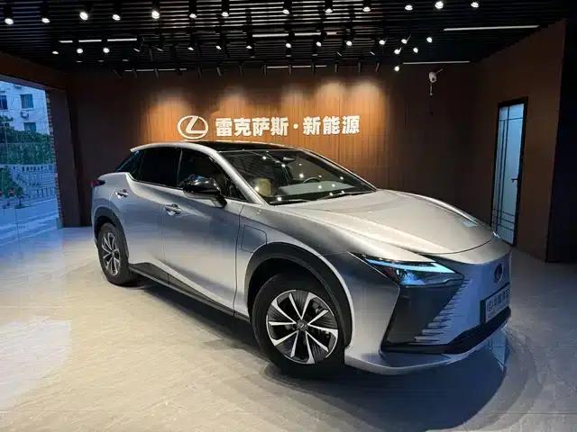 Lexus RZ 2023 450e AWD Luxury Edition