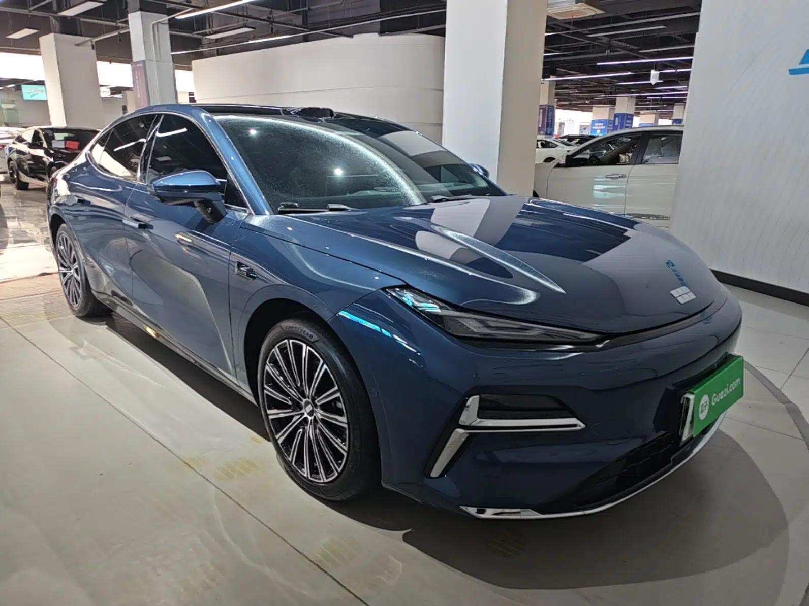 Geely Galaxy 8 2025 130km EM-P Starship Edition — миниатюра 3