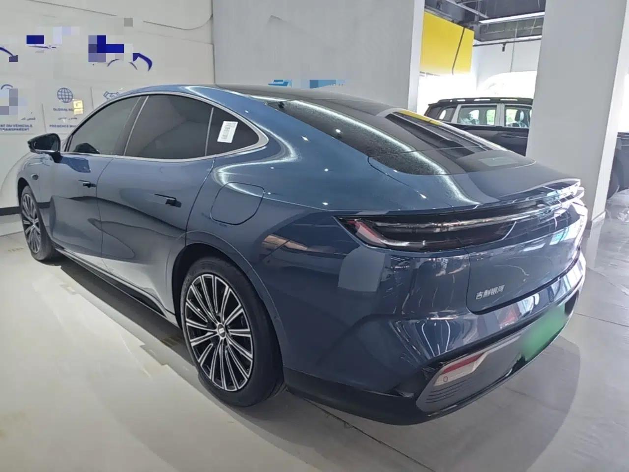 Geely Galaxy 8 2025 130km EM-P Starship Edition — миниатюра 4