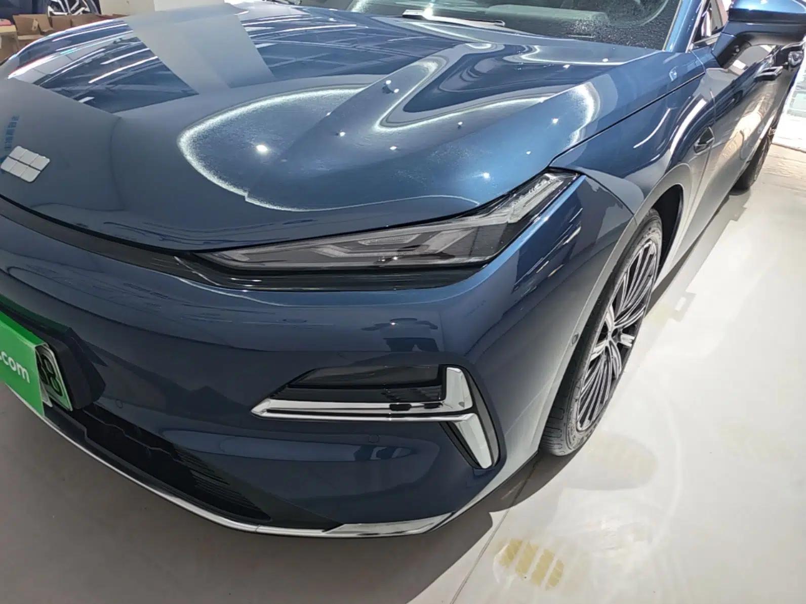 Geely Galaxy 8 2025 130km EM-P Starship Edition — миниатюра 8