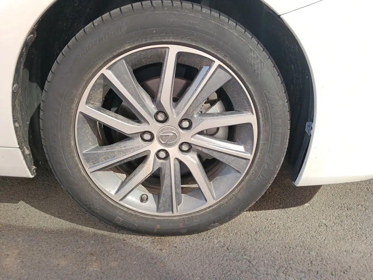 Lexus ES 2015 300h Comfort Edition — миниатюра 8
