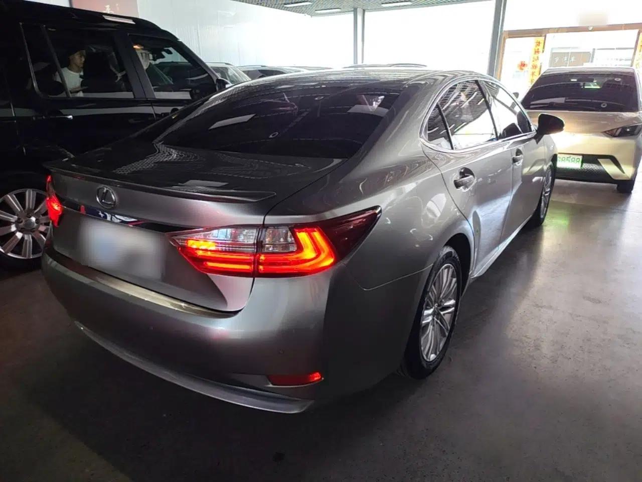 Lexus ES 2015 200 Elite Edition — миниатюра 6