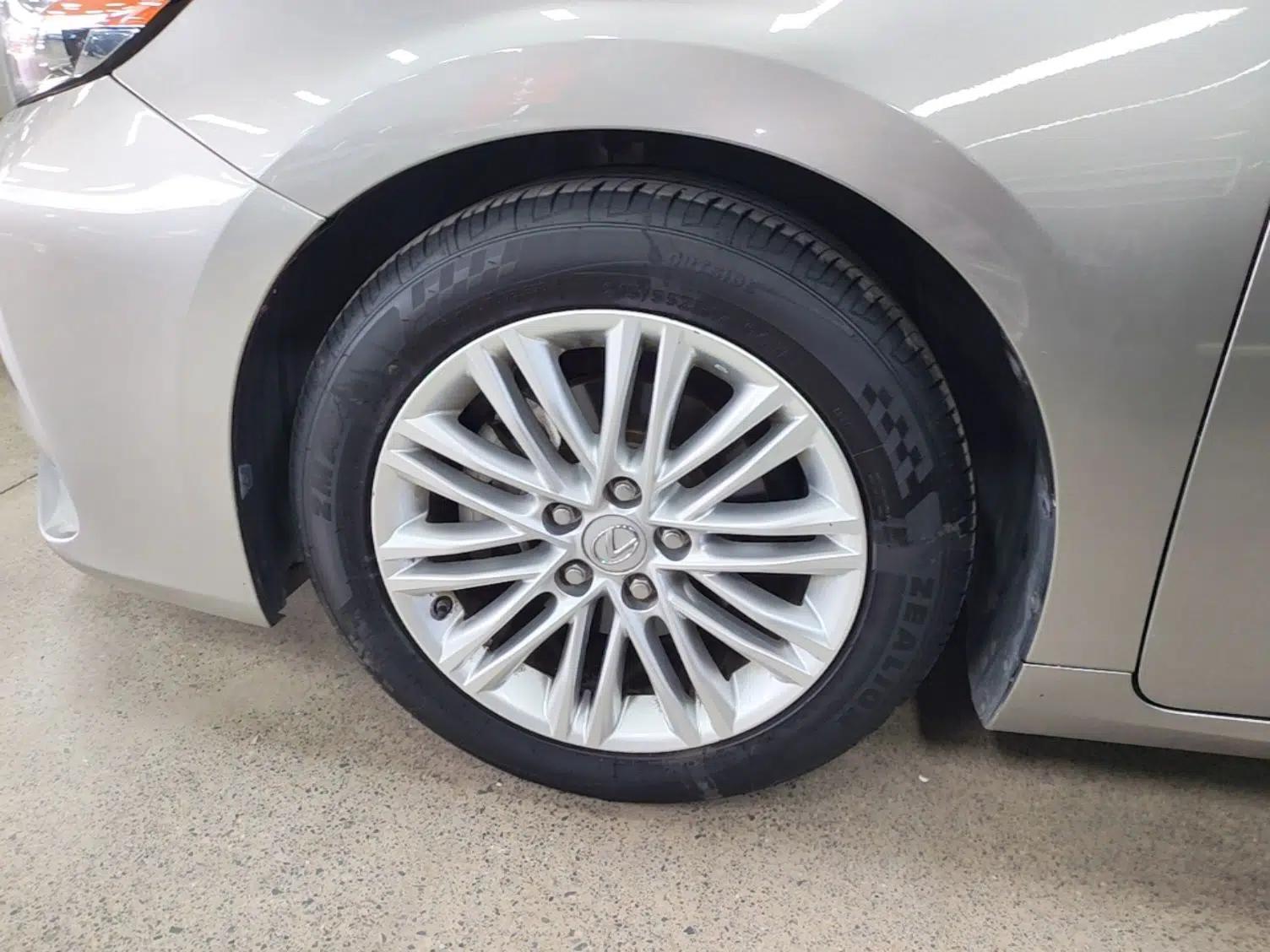 Lexus ES 2015 200 Elite Edition — миниатюра 10