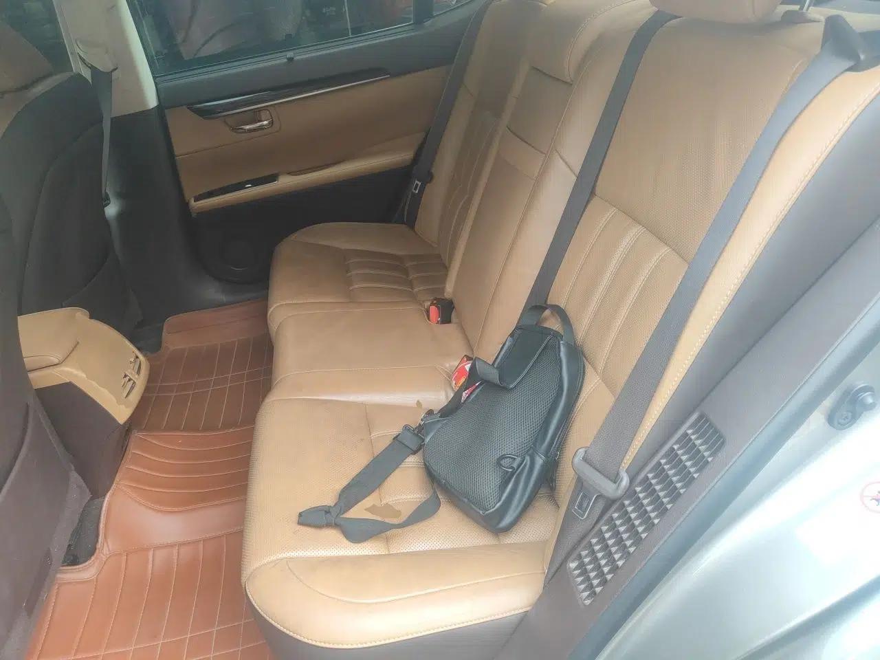 Lexus ES 2015 300h Luxury Edition — миниатюра 17