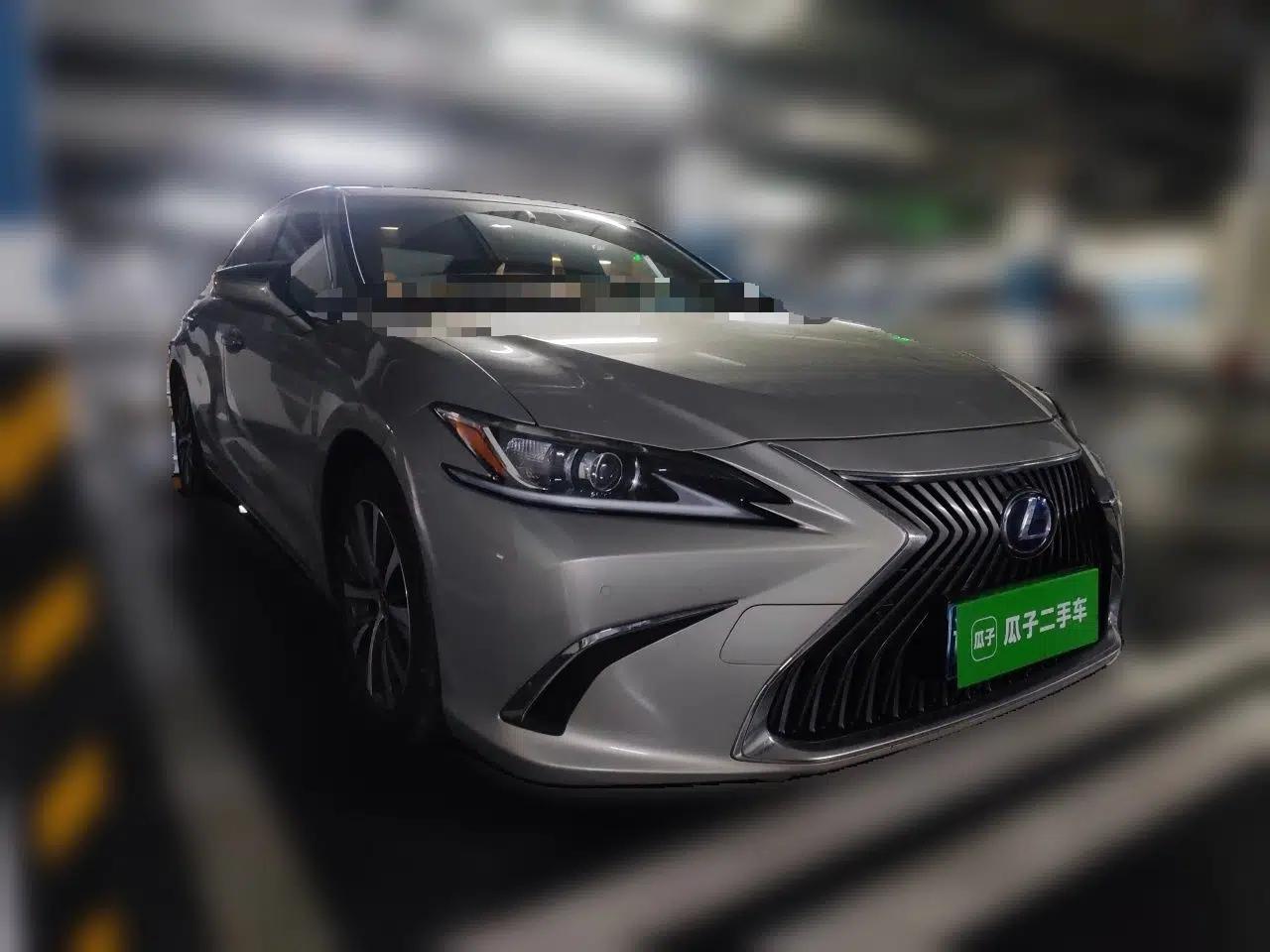 Lexus ES 2020 300h Premier Edition — миниатюра 3