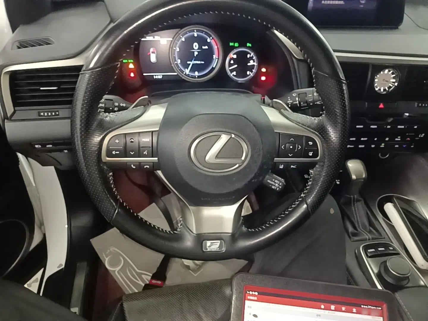 Lexus RX 2016 300 4x4 F SPORT Version China V Standard — миниатюра 13