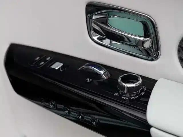 2024 Phantom Long Wheelbase Series II — миниатюра 12