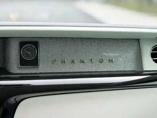 2024 Phantom Long Wheelbase Series II — миниатюра 16