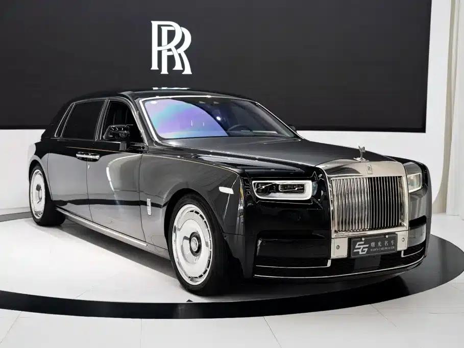 2018 Phantom 6.7T Long Wheelbase — миниатюра 2