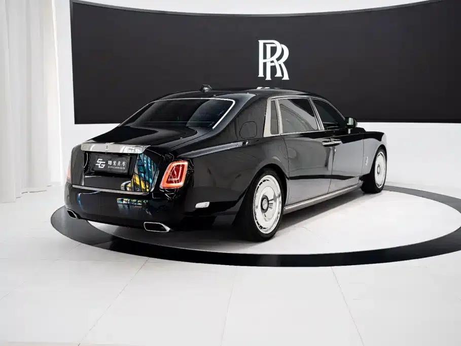 2018 Phantom 6.7T Long Wheelbase — миниатюра 3