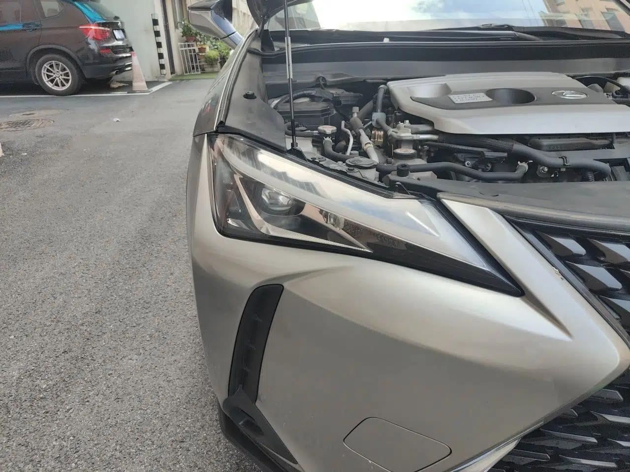 Lexus UX 2020 260h Explore-Cool Edition — миниатюра 7