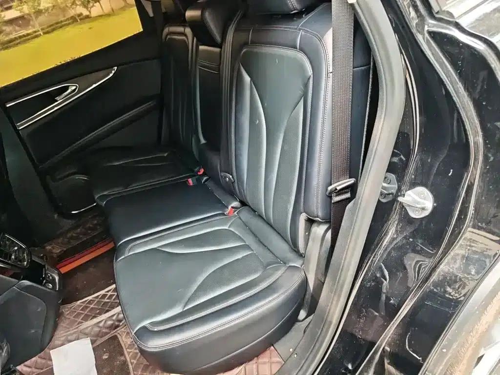 Navigator 2021 2.0T AWD Premium Edition — миниатюра 18