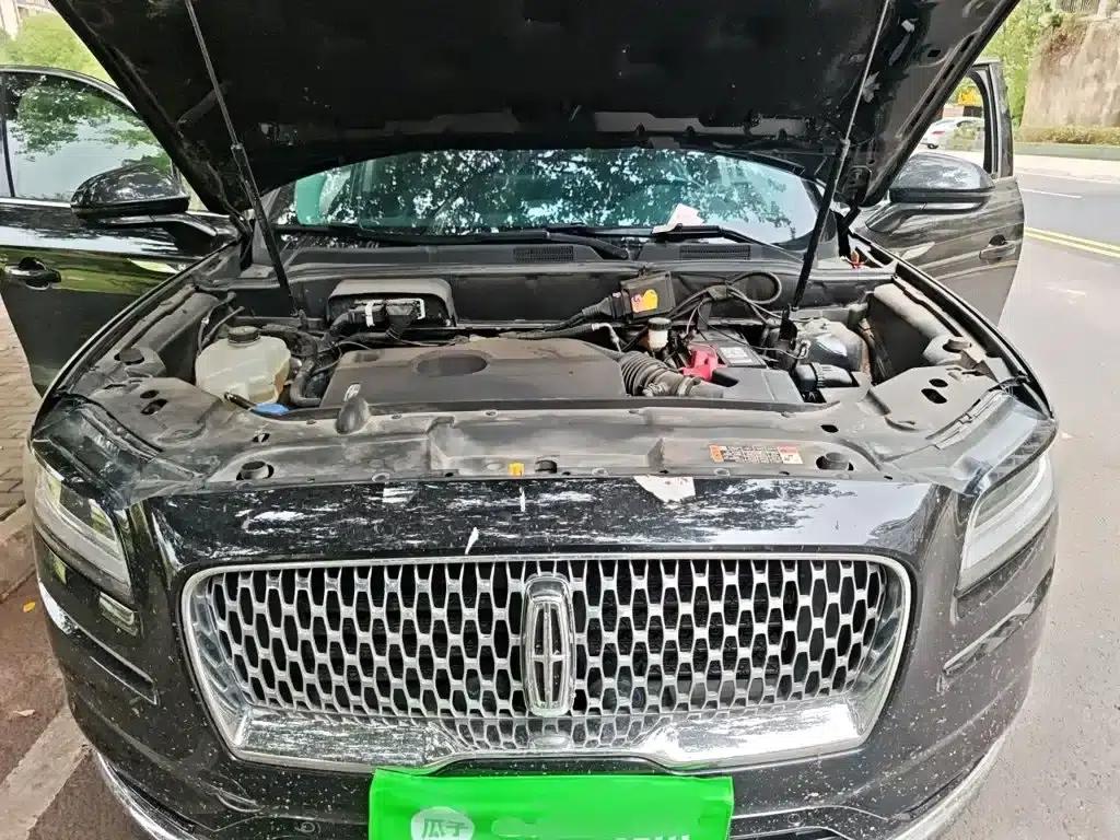 Navigator 2021 2.0T AWD Premium Edition — миниатюра 21