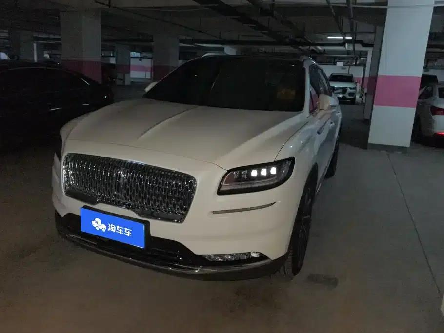 Navigator 2021 2.7T AWD Premium Edition — миниатюра 2