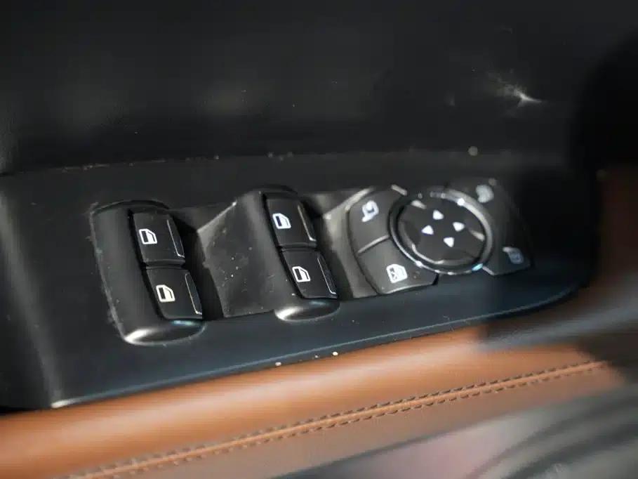 Navigator 2021 2.7T AWD Premium Edition — миниатюра 12