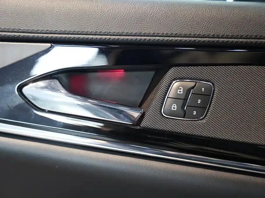 Navigator 2021 2.7T AWD Premium Edition — миниатюра 13