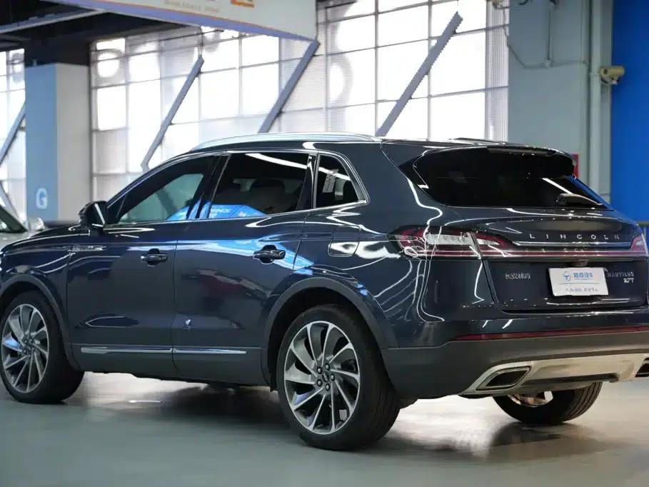 Navigator 2021 2.7T AWD Premium Edition — миниатюра 25