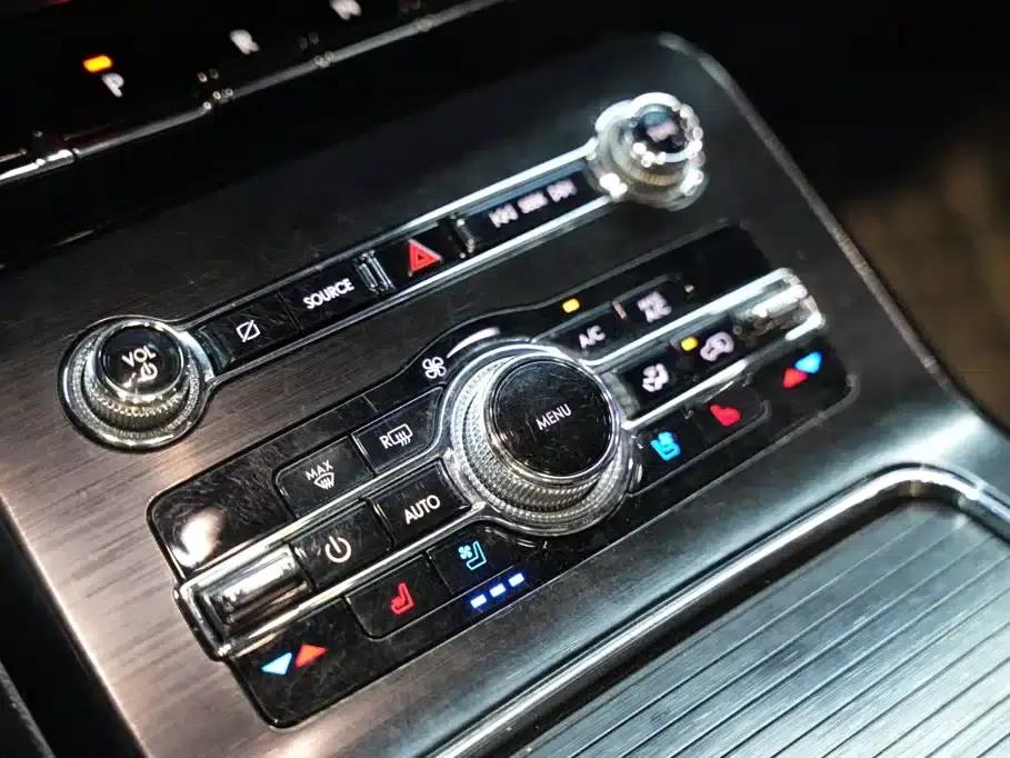 Navigator 2021 2.7T AWD Premium Edition — миниатюра 10