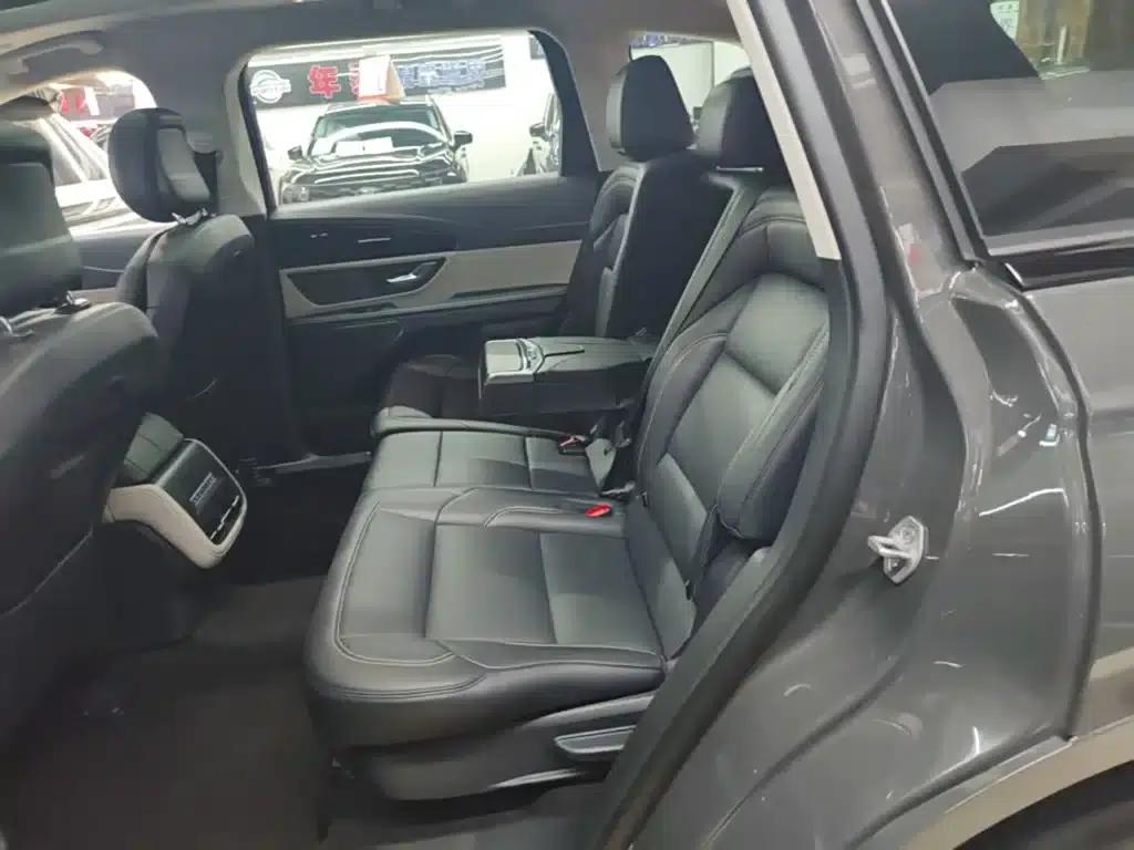 Navigator 2023 2.0T AWD Premium Hybrid — миниатюра 17