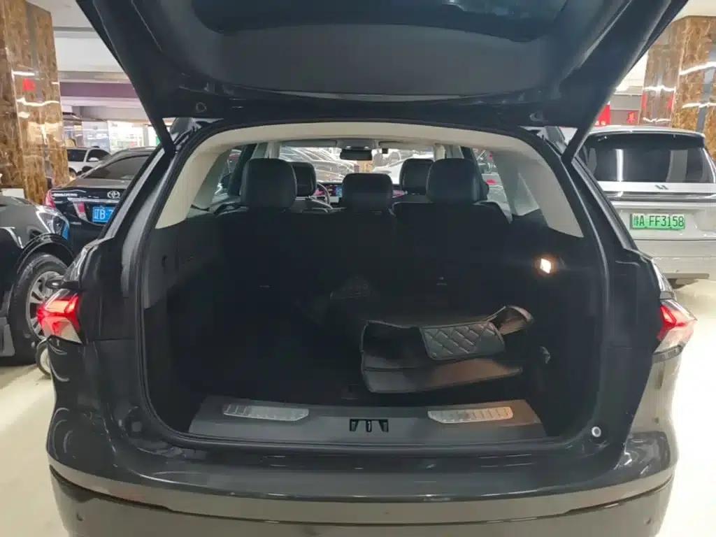 Navigator 2023 2.0T AWD Premium Hybrid — миниатюра 19