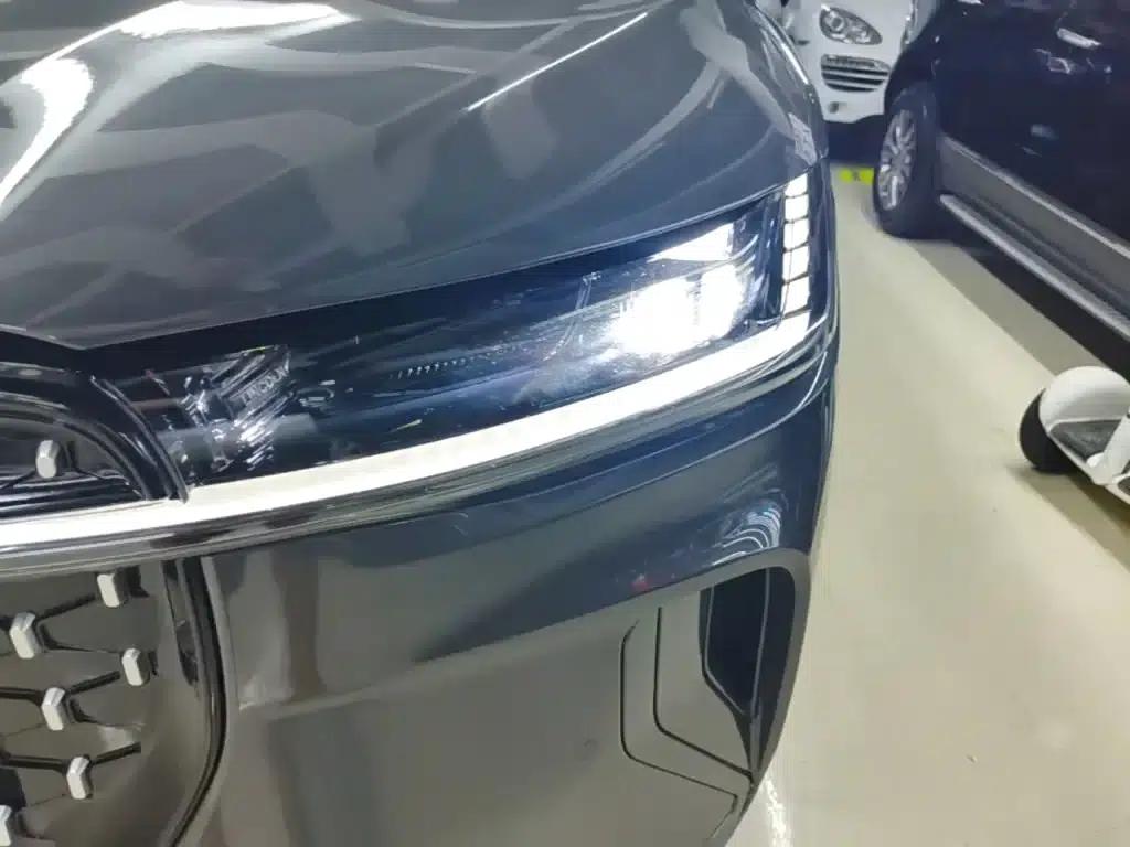 Navigator 2023 2.0T AWD Premium Hybrid — миниатюра 24