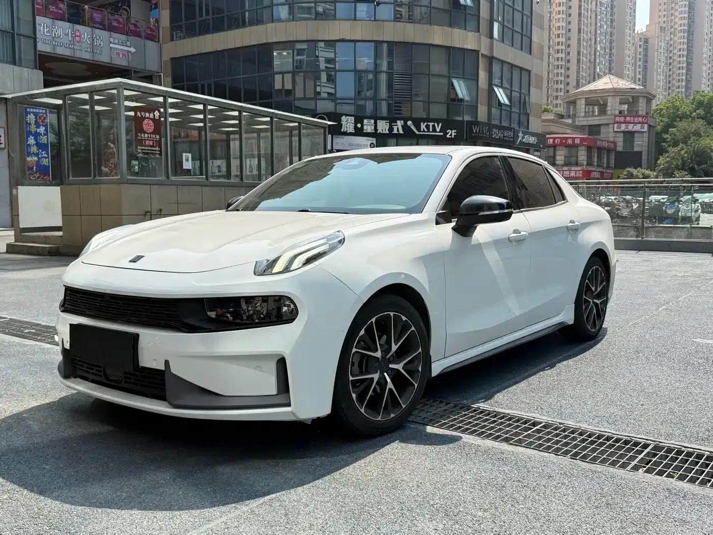 Lynk & Co 03 2020 1.5TD DCT Edition — миниатюра 1