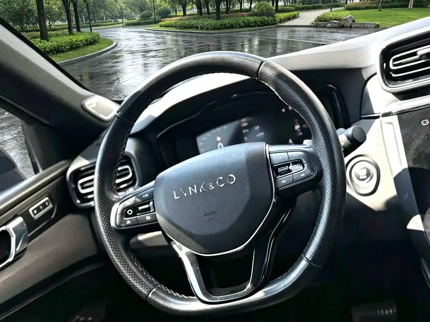 Lynk & Co 03 2018 1.5TD DCT Pro Edition (National V Emission Standard) — миниатюра 6
