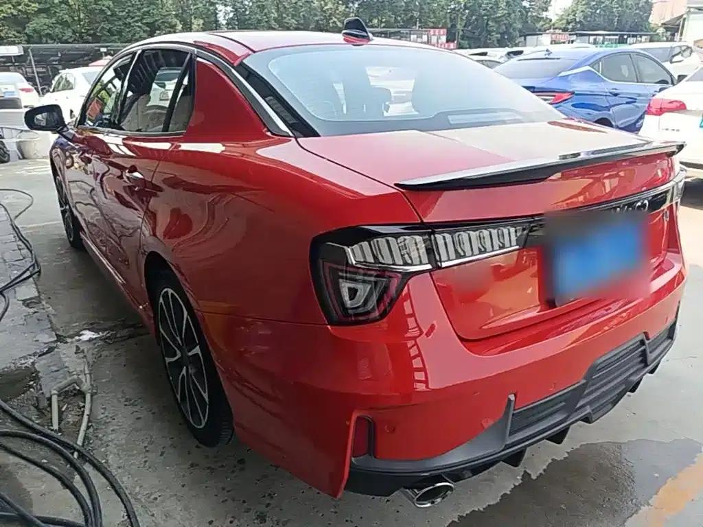 Lynk & Co 03 2019 1.5TD DCT Sport Edition (China VI Emission Standard) — миниатюра 5