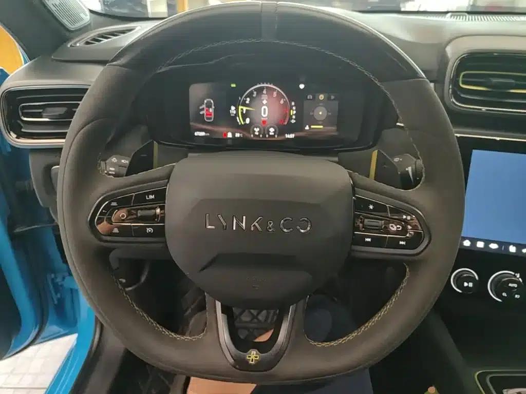 Lynk & Co 03 2022 03+ Cyan Custom Performance Package — миниатюра 7